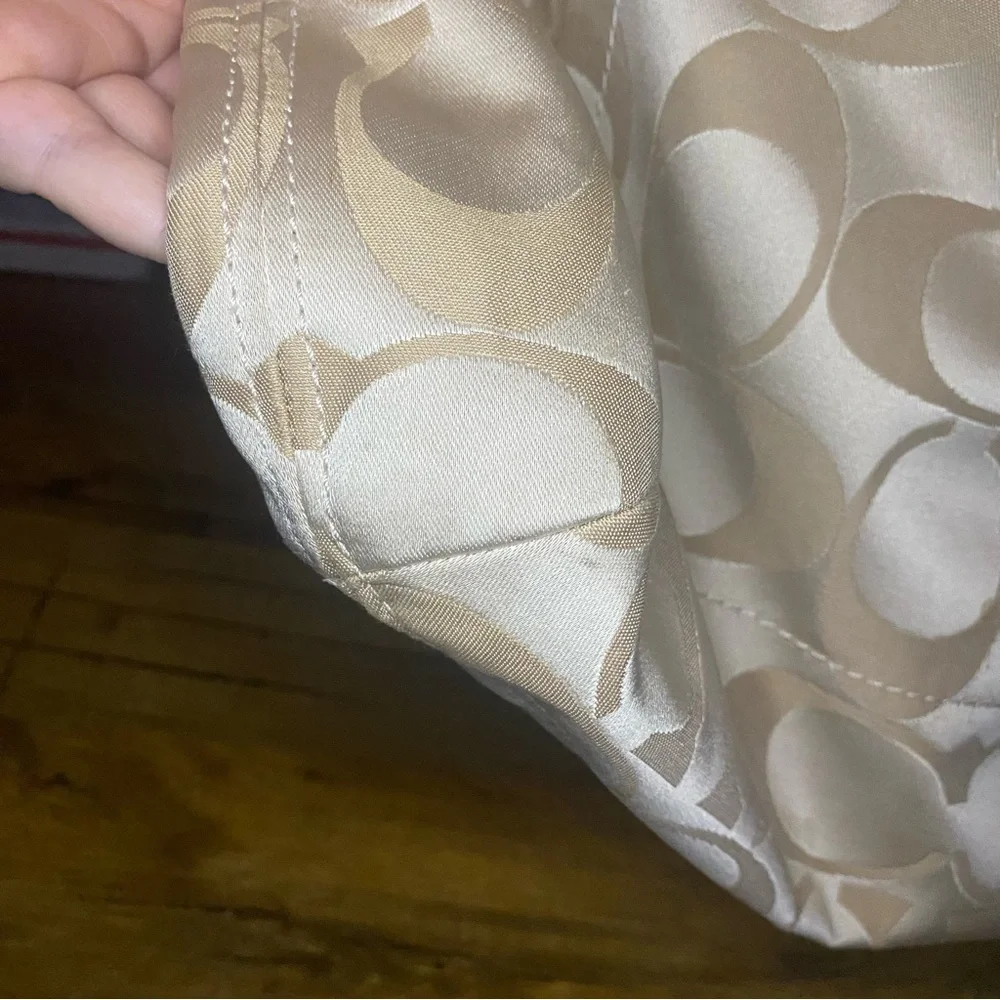 COACH POPPY SIGNATURE SATEEN GLAM TOTE